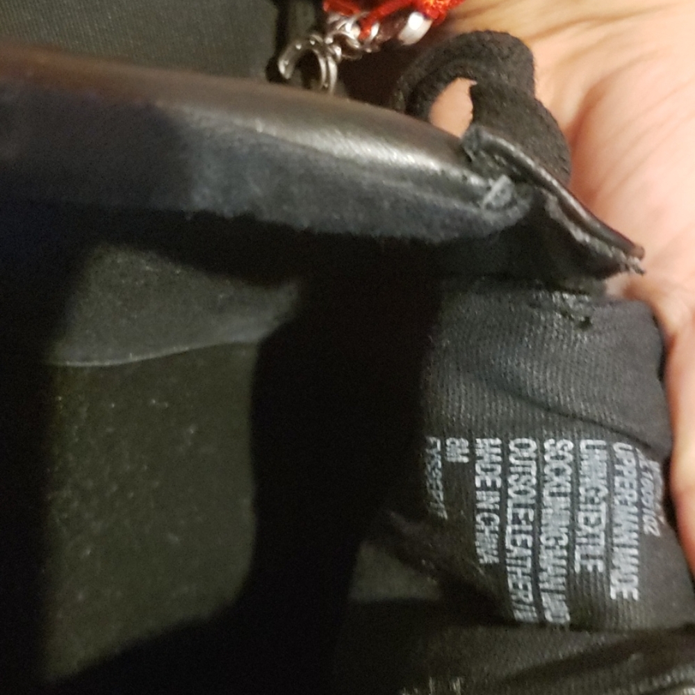 Shoes - Picture 4 of 4